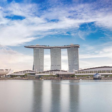 Marina Bay Sands Singapore Buitenkant foto Marina East Hotel